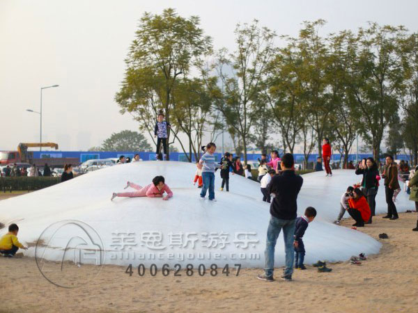兒童云朵樂園