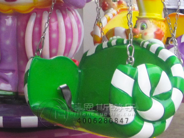 小丑旋轉(zhuǎn)秋千飛魚(yú)